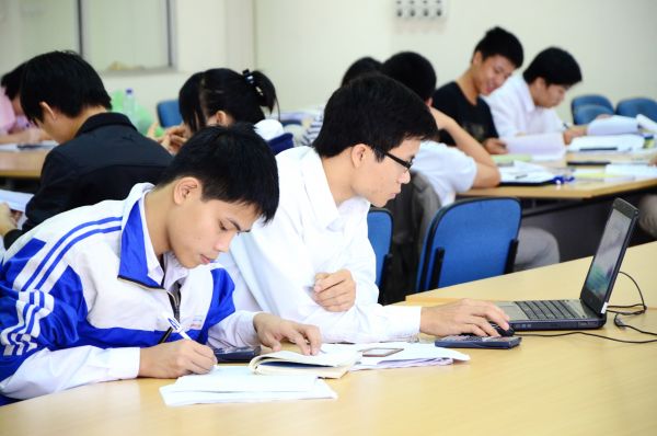 Lịch tiếp nhận trở lại học vào từ kỳ hè 2016_1