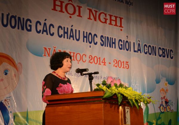 Hội nghị biểu dương con cán bộ viên chức Trường năm học 2014 - 2015