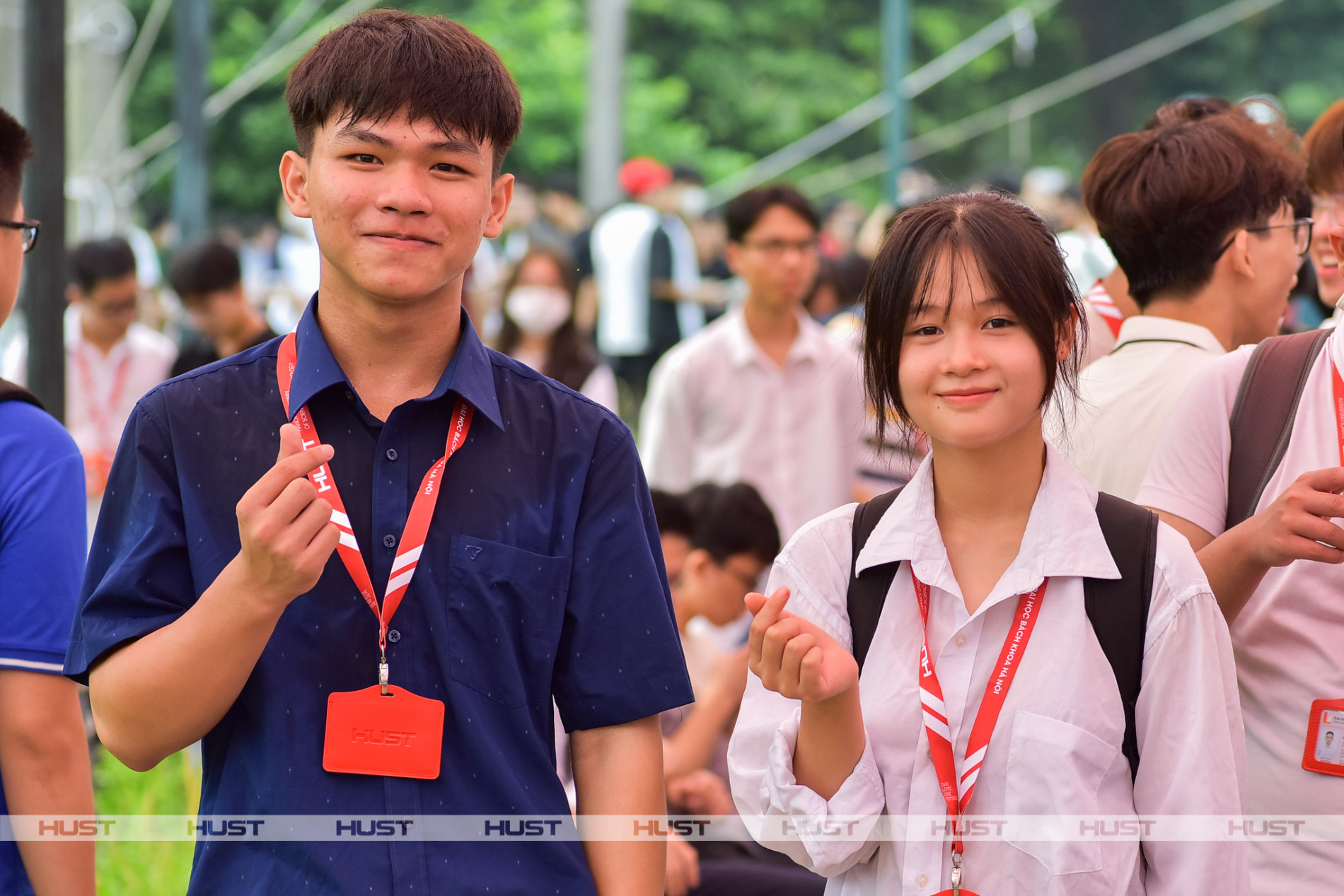 Niềm vui của tân sinh viên K68 ĐHBK Hà Nội trong l?khai giảng năm học 2023- 2024. Ảnh: Duy Thành