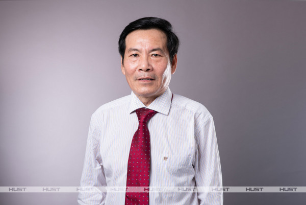 GS. Huỳnh Trung Hải - Hiệu trưởng Trường Vật liệu, Cá cược xổ số
