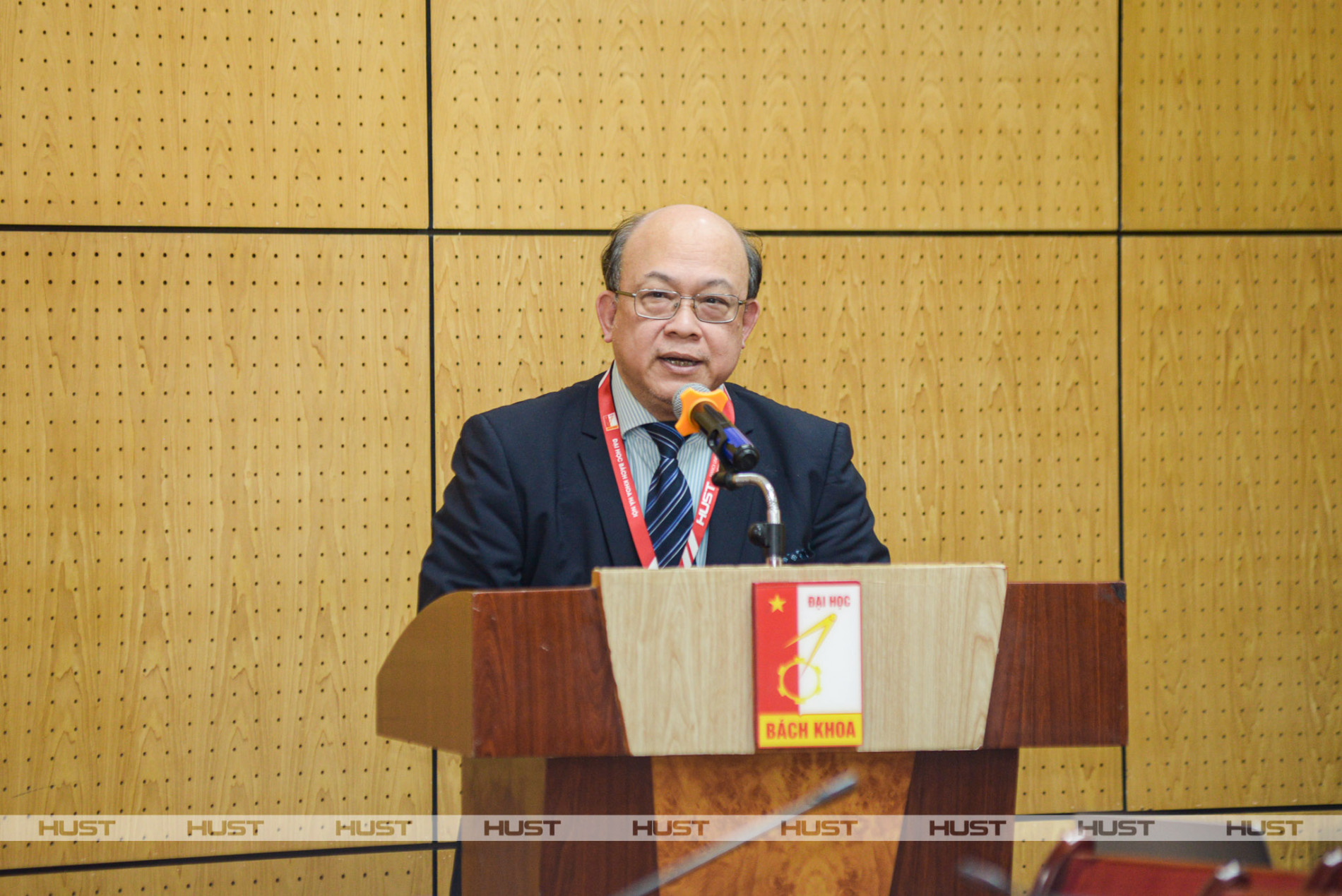 PGS. Huỳnh Quyết Thắng, Giám đốc Cá cược xổ số
 phát biểu tại buổi gặp mặt ngày 1/2. Ảnh: Kiên Phạm